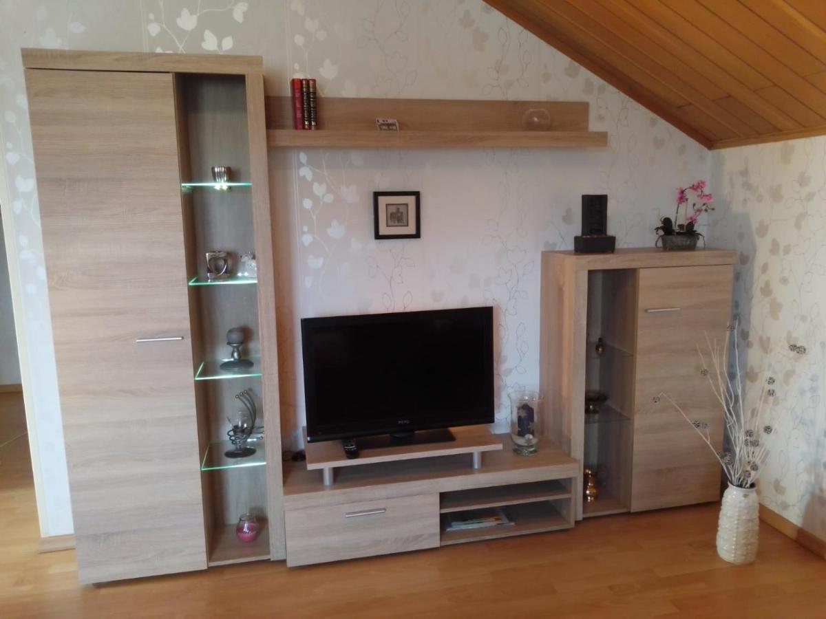 Haus Heidrun Apartment Dolgesheim Bagian luar foto