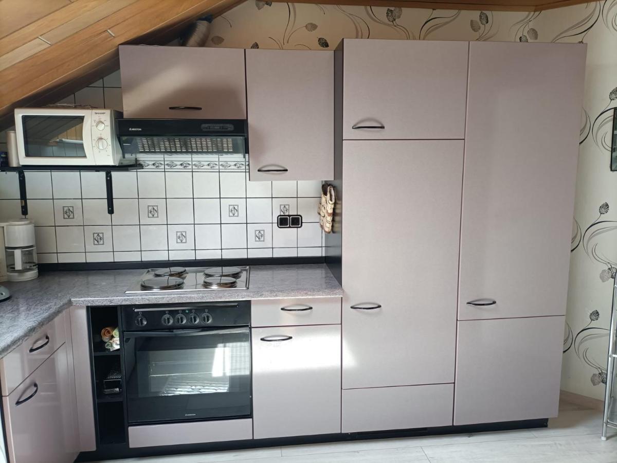 Haus Heidrun Apartment Dolgesheim Bagian luar foto